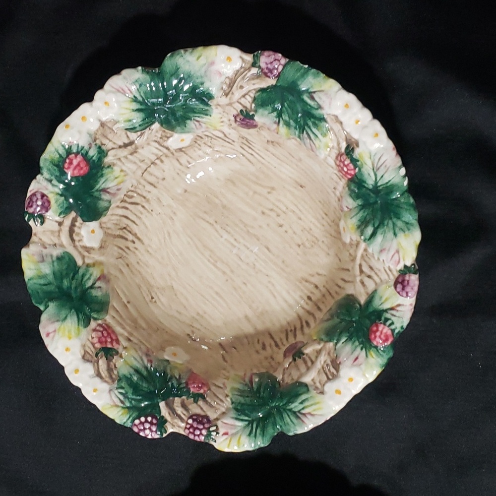 Vintage Fitz and Floyd Raspberry Bowl. - Picture 7 of 9